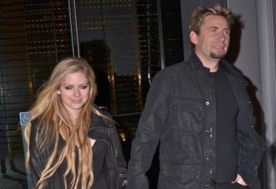 avril with chad20131018112737_l